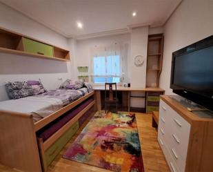 Bedroom of Flat to share in Ourense Capital 