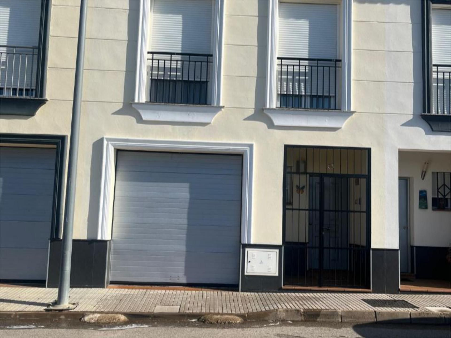 Vista exterior de Dúplex en venda en La Albuera amb Aire condicionat, Calefacció i Parquet