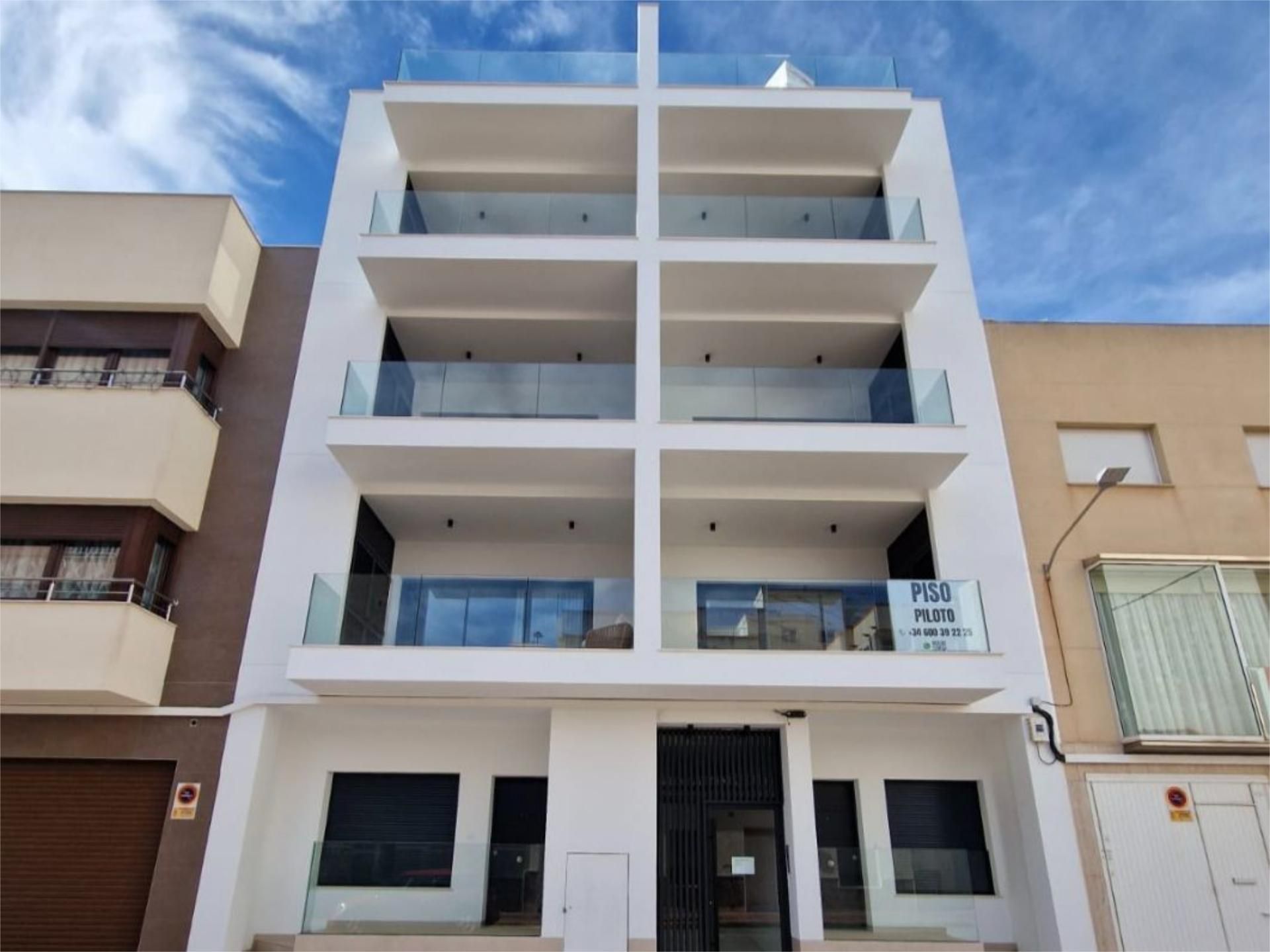 Flat for sale in Carrer Miguel Hernández, 102, Pueblo Exterior view of Flat for sale in Guardamar del Segura with Air Conditioner and Balcony