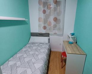 Bedroom of Flat to share in  Madrid Capital  with Storage room, Furnished and Internet