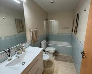 Bathroom of Flat to rent in Benicarló  with Heating, Terrace and Swimming Pool