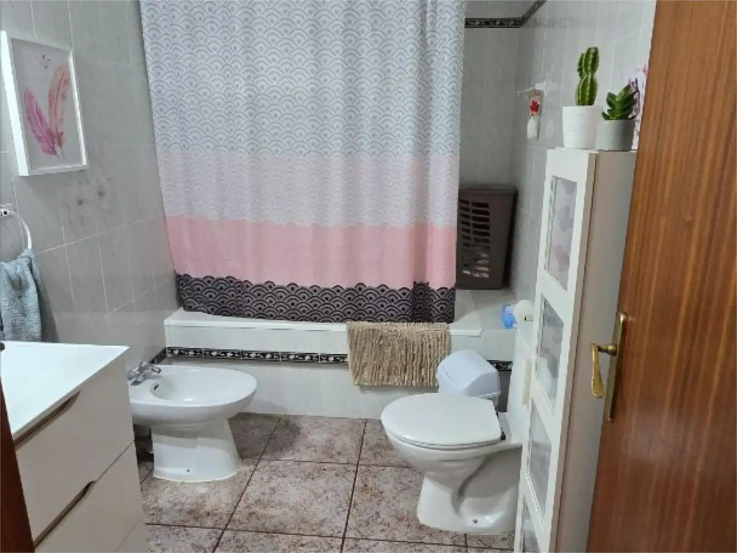 Baño de Casa adosada en venta en Santa Ana la Real con Calefacción, Terraza y Trastero