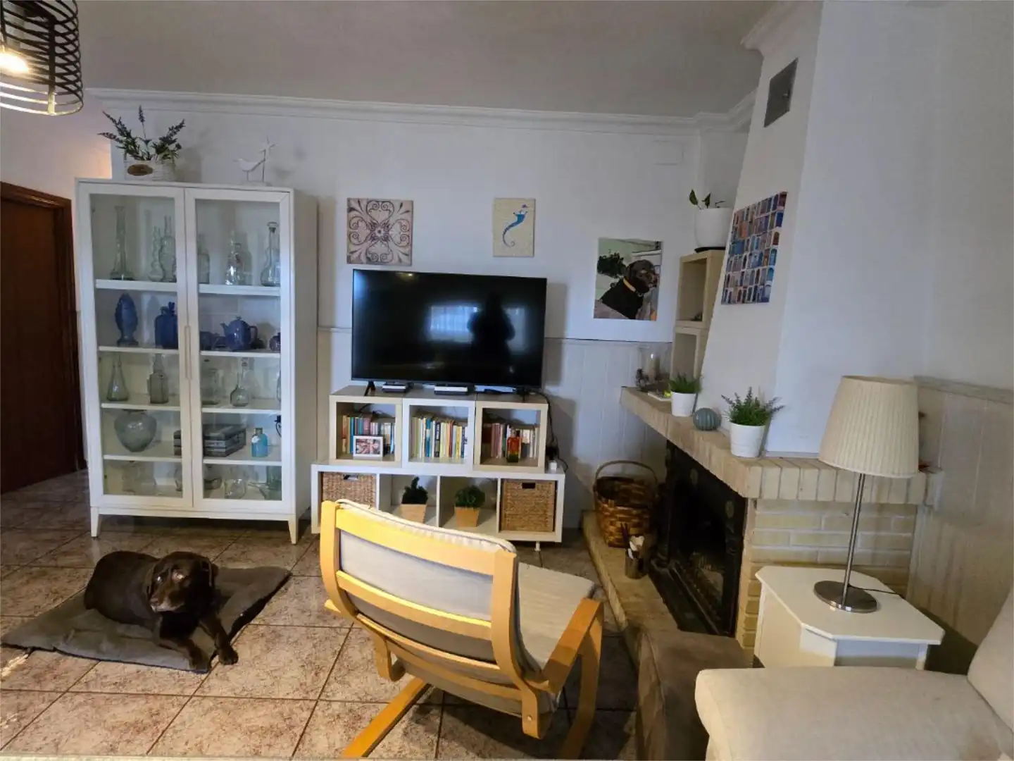 Sala de estar de Casa adosada en venta en Santa Ana la Real con Calefacción, Terraza y Trastero