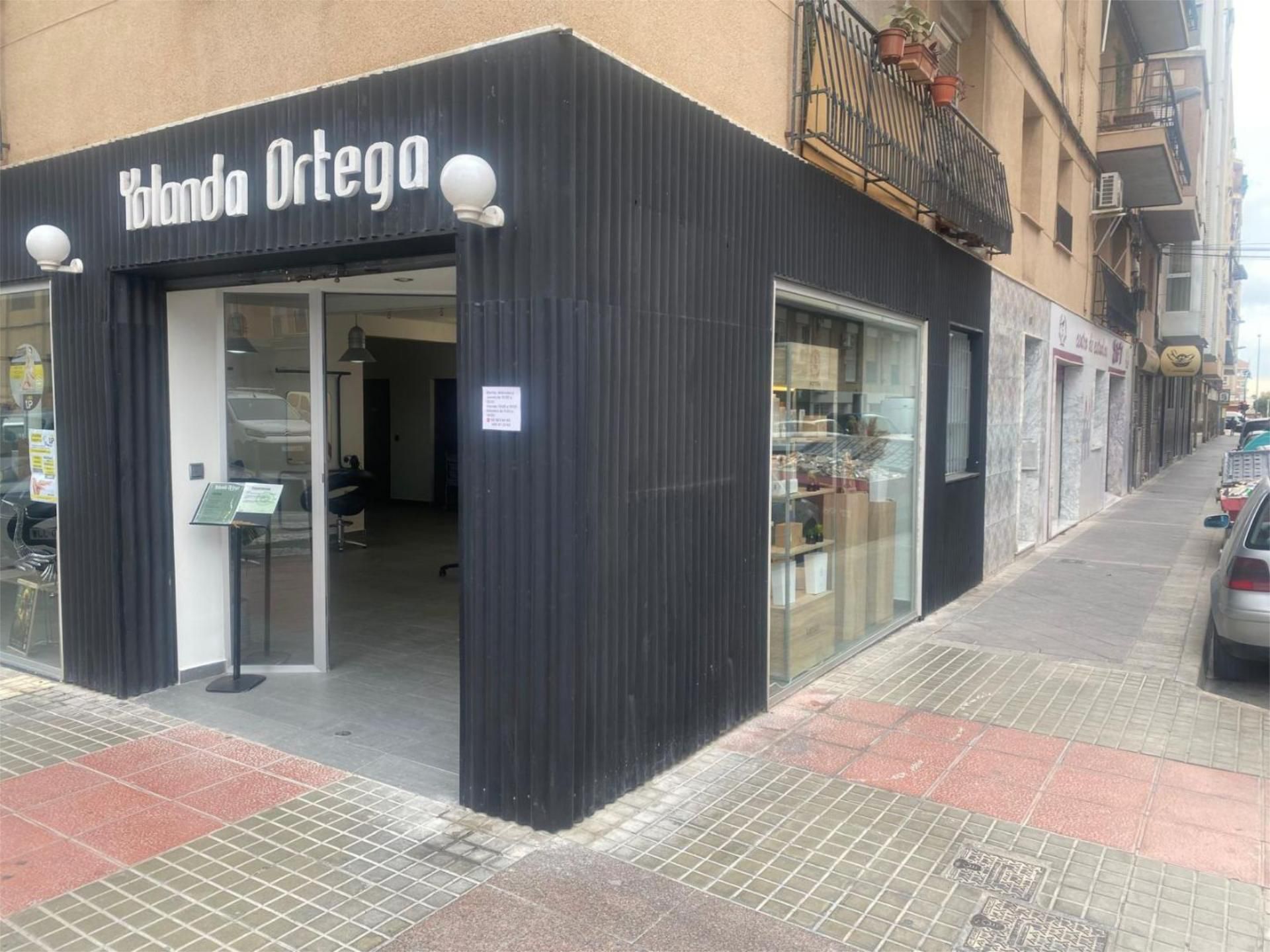 Local en traspas en Elche / Elx amb Aire condicionat, Calefacció i Moblat
