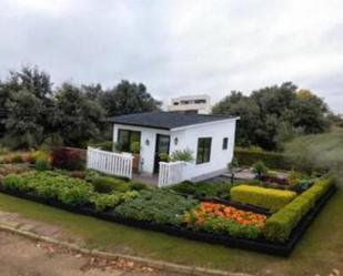 Jardí de Casa adosada en venda en Nambroca amb Terrassa