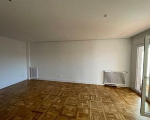 Flat to rent in  Madrid Capital  with Air Conditioner, Heating and Parquet flooring