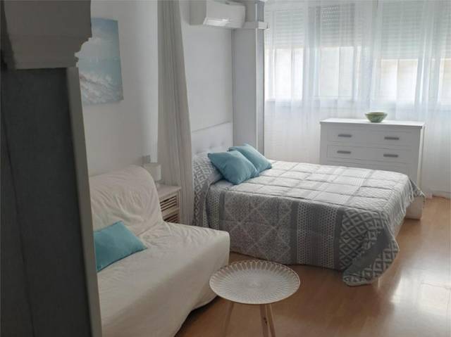 Piso en Alquiler en Avenida Antonio Toré Toré, 54 en Poniente - Faro