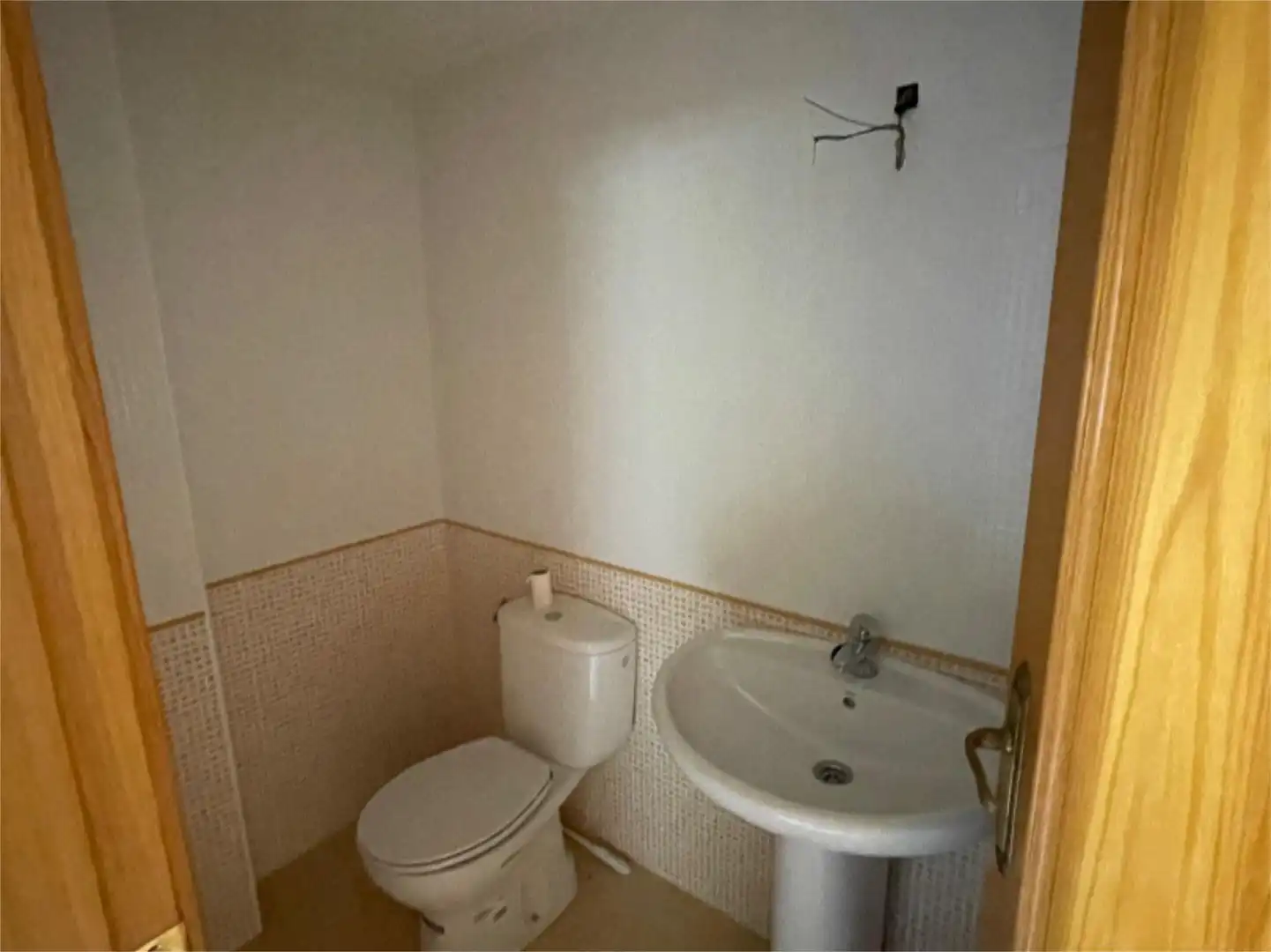 Commercial properties for rent in Calle Sancho Panza, 16, Alto de los Molinos Bathroom of Commercial properties for rent in Albacete