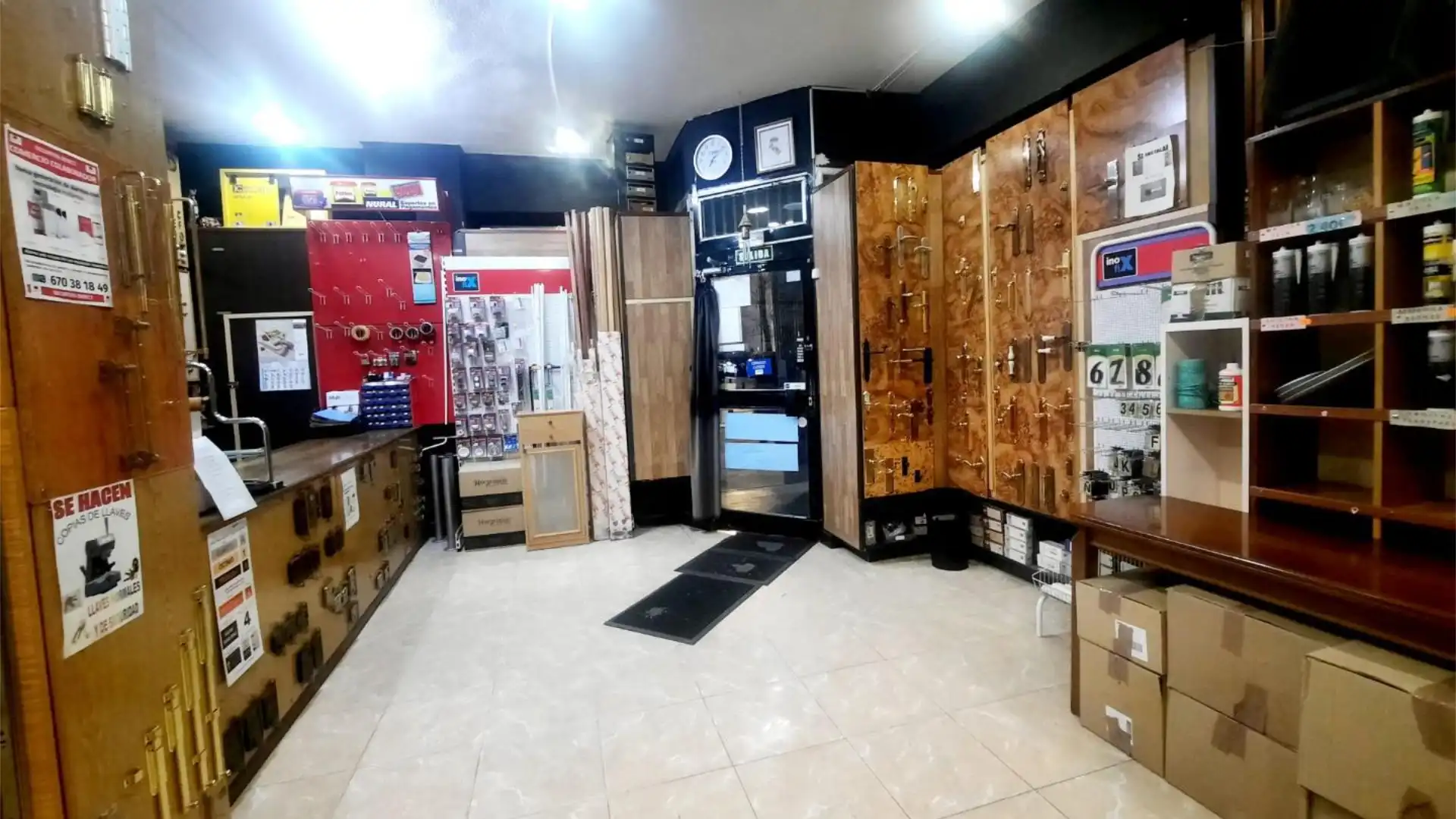 Local en traspaso en  Madrid Capital con Aire acondicionado, Calefacción y Amueblado