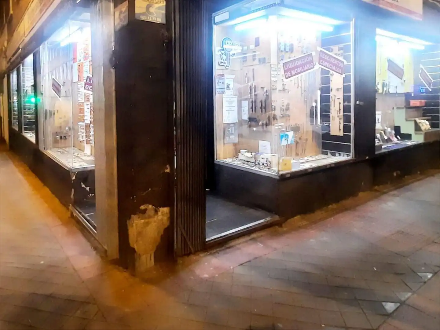 Local en traspaso en Calle Eduardo Morales, 18, Vista Alegre Local en traspaso en Madrid con Aire acondicionado, Calefacción y Amueblado