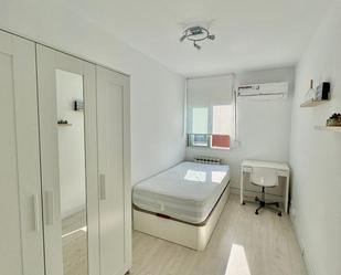 Bedroom of Flat to share in Alcalá de Henares  with Air Conditioner, Heating and Furnished