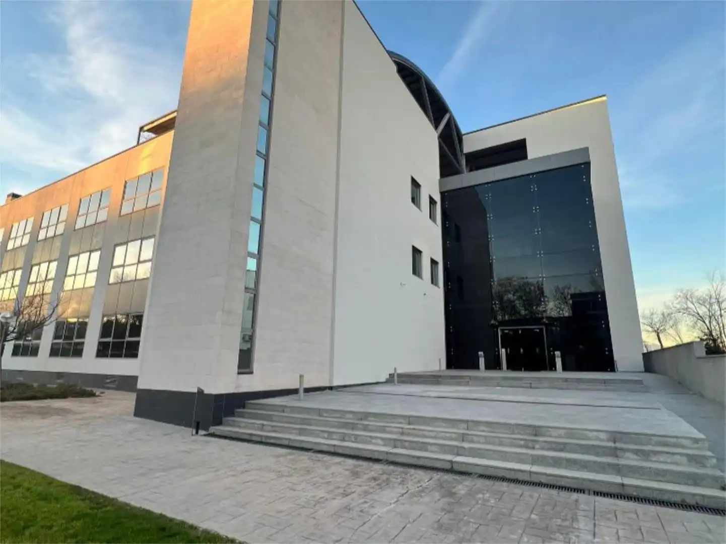 Büro zur Miete in Calle de la Calera, 3, Zona Industrial Außenansicht von Büro zur Miete in Tres Cantos