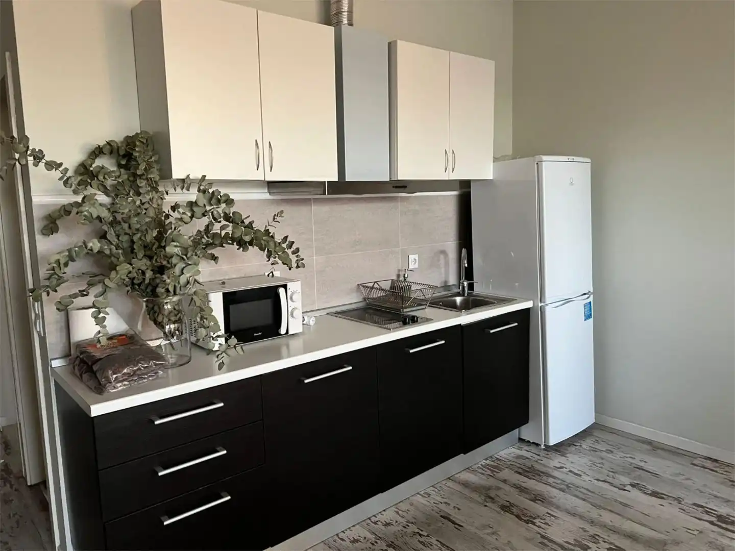 Büro zur Miete in Calle de la Calera, 3, Zona Industrial Küche von Büro zur Miete in Tres Cantos