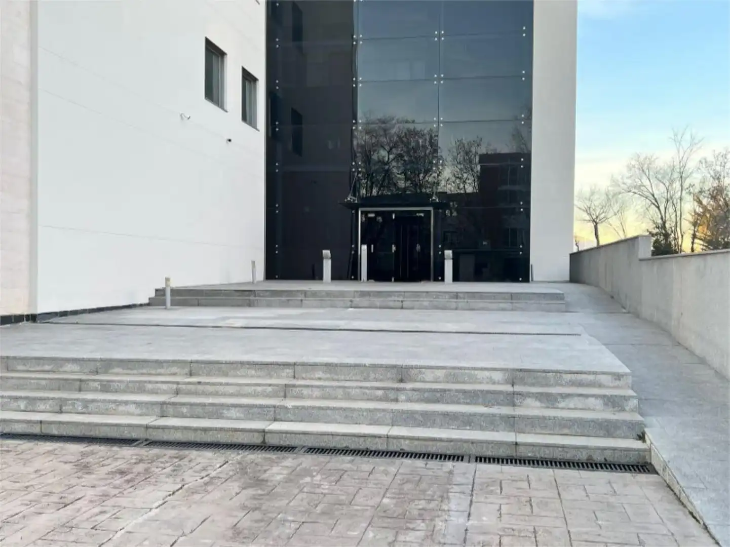 Büro zur Miete in Calle de la Calera, 3, Zona Industrial Außenansicht von Büro zur Miete in Tres Cantos