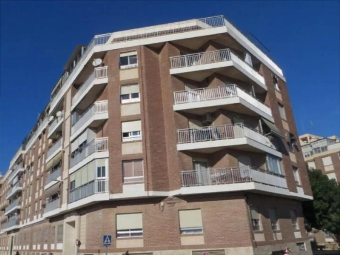 Flat for sale in Avinguda d'Alcoi, 76, Campello pueblo Exterior view of Flat for sale in El Campello with Air Conditioner and Balcony