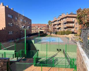 Exterior view of Flat for sale in Pozuelo de Alarcón  with Air Conditioner, Heating and Private garden