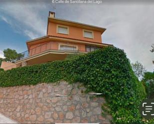 Exterior view of Single-family semi-detached for sale in Manzanares El Real  with Heating, Private garden and Terrace