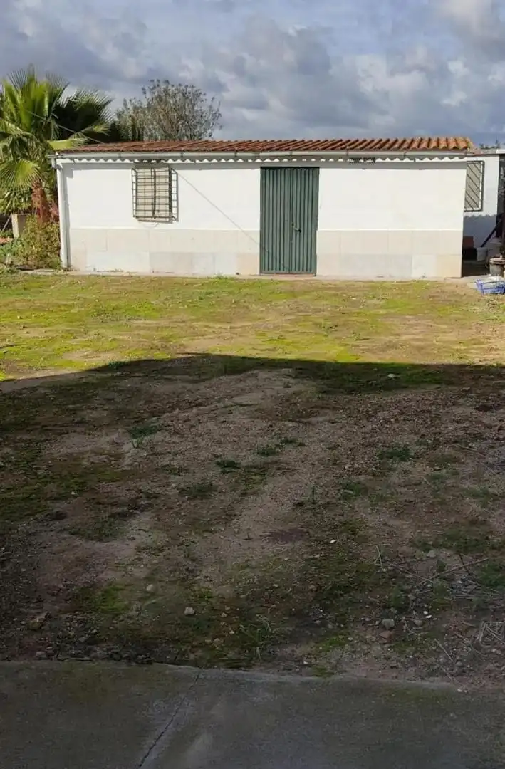 Finca rústica en venta en Calle Santa Lucía, 8, Centro Finca rústica en venta en Mérida con Terraza, Trastero y Piscina