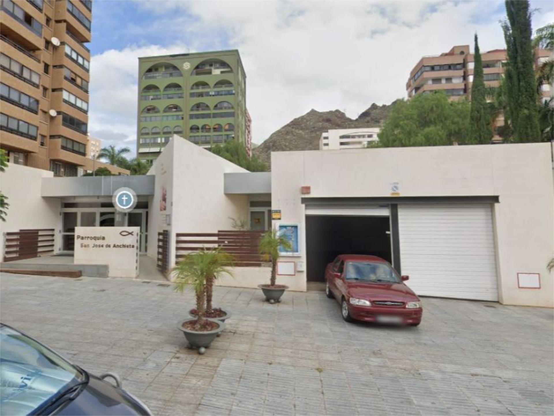Exterior view of Garage for sale in  Santa Cruz de Tenerife Capital