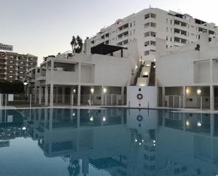 Piscina de Pis de lloguer en Roquetas de Mar amb Terrassa, Moblat i Forn