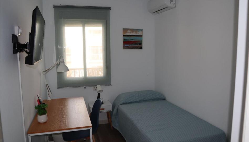 Flat to share in Calle Coimbra, 38, El Cerro, Sevilla - image 1 Photo 1 of Flat to share in Calle Coimbra, 38, El Cerro, Sevilla