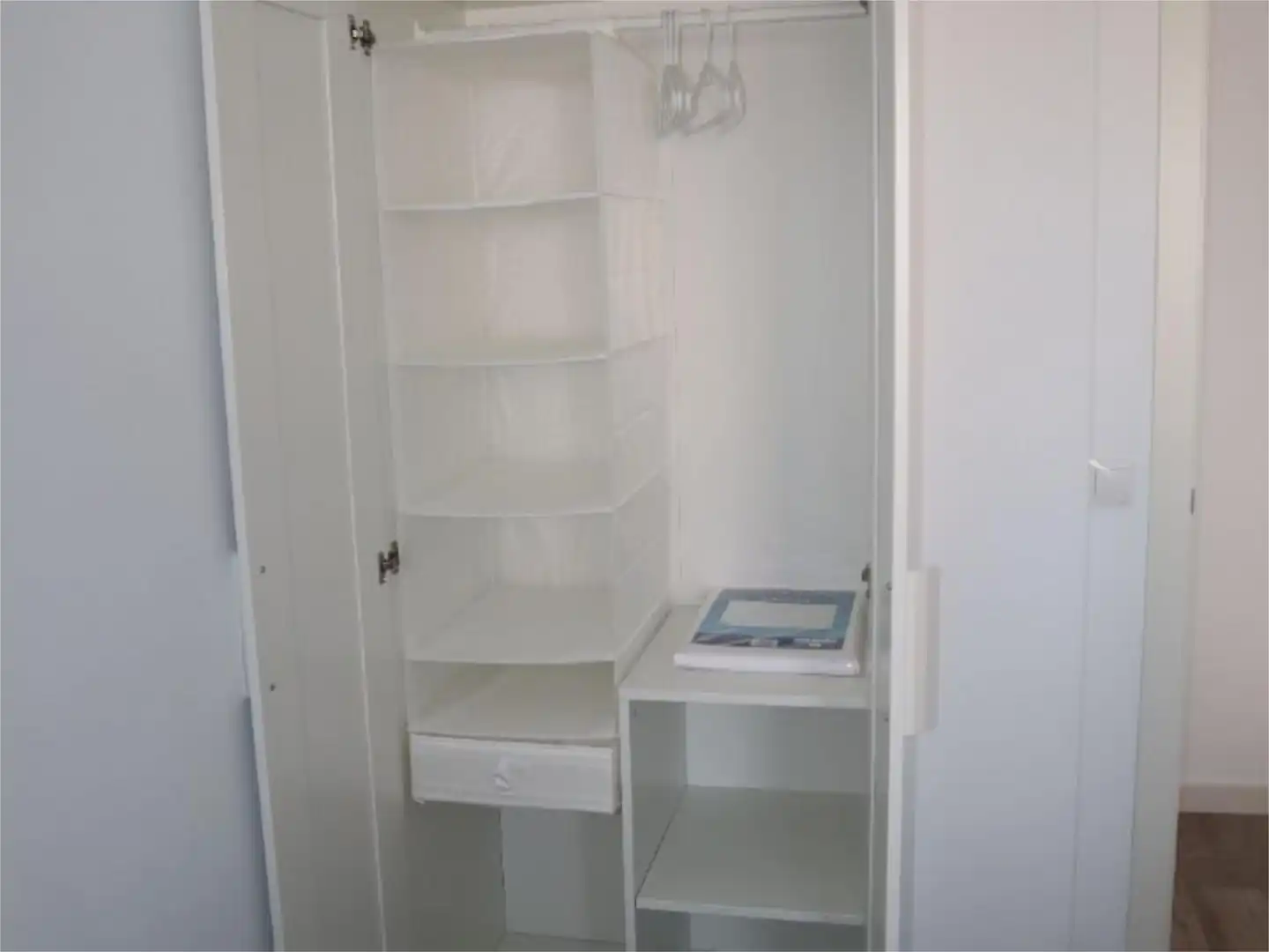 Room in Calle Coimbra, 38, El Cerro