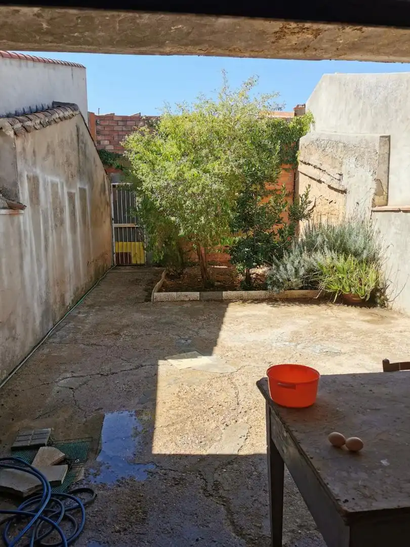 Jardí de Casa adosada en venda en Villagonzalo amb Aire condicionat, Calefacció i Jardí privat