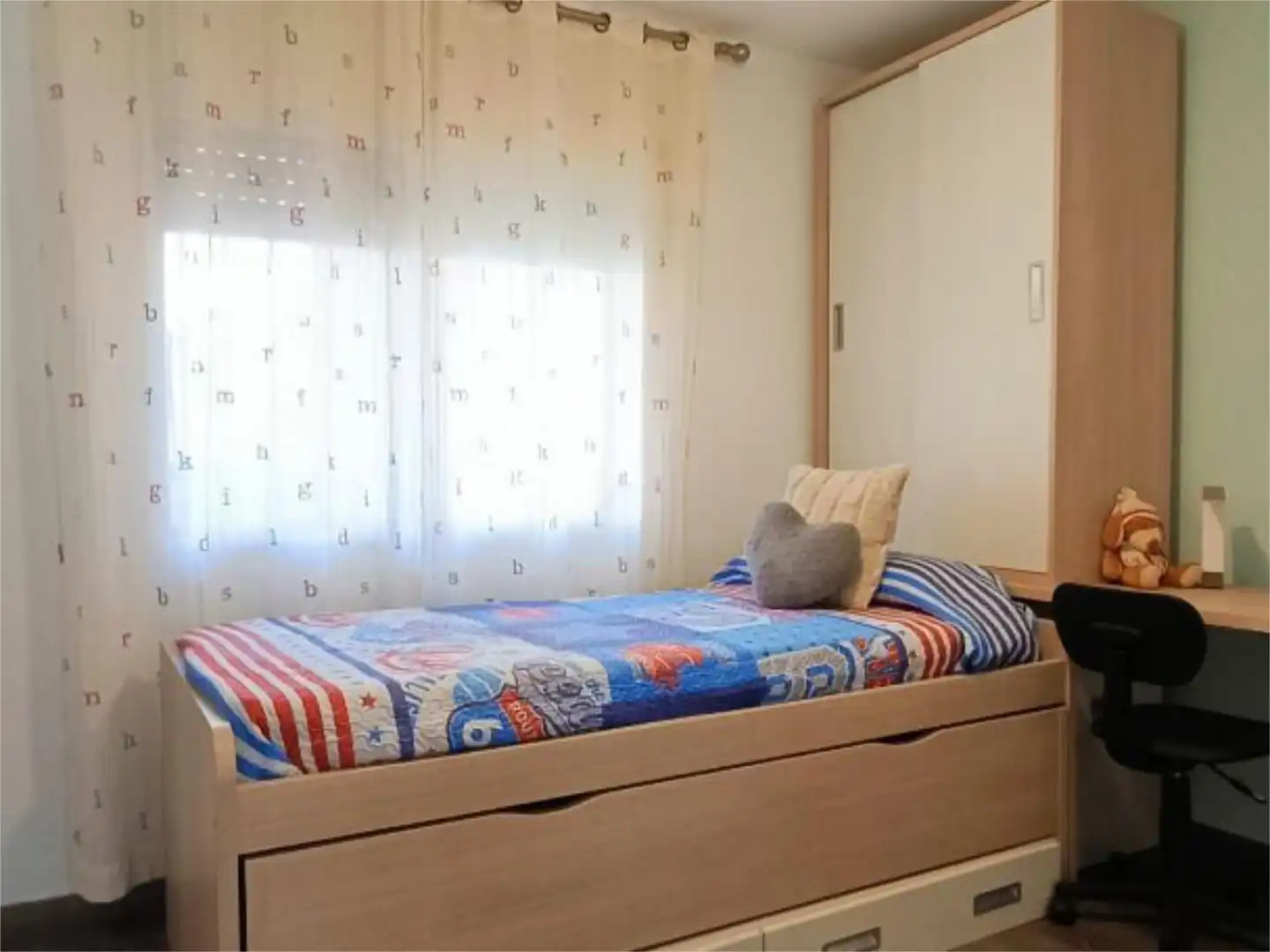 Apartamento en venta en Calle Lourdes del Polvorín, El Puerto Habitación de Apartamento en venta en Roquetas de Mar con Aire acondicionado y Terraza