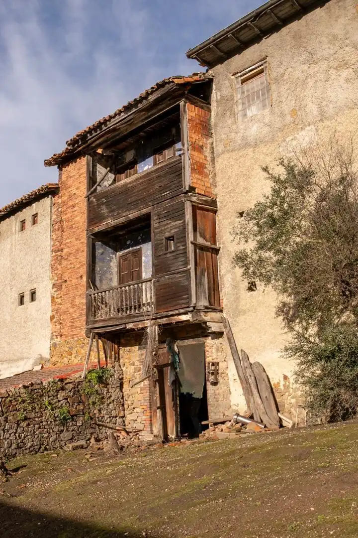 Vista exterior de Casa adosada en venta en Laviana