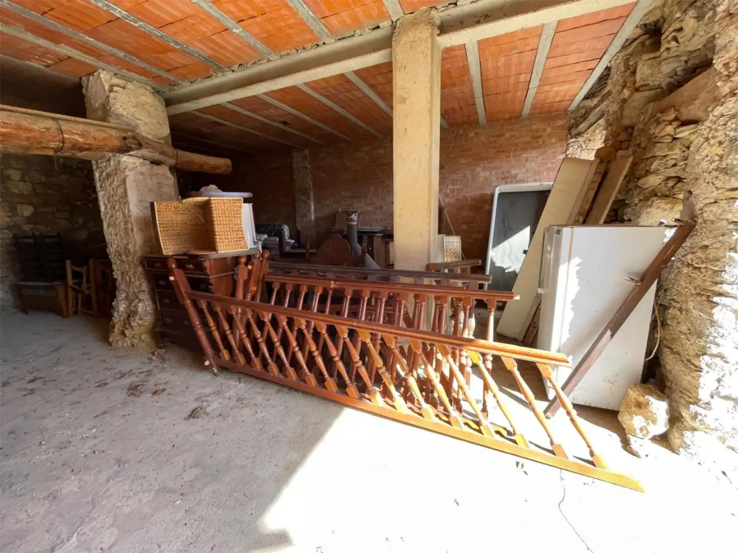 Casa adosada en venta en Calle Baja, 26, Vallanca Terraza de Casa adosada en venta en Vallanca con Jardín privado, Parquet y Amueblado