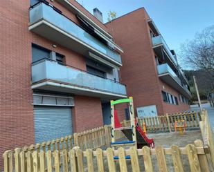 Vista exterior de Pis en venda en Arenys de Munt amb Aire condicionat, Terrassa i Piscina