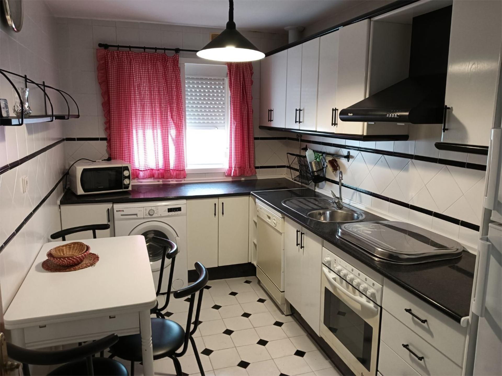 Kitchen of Flat for sale in Rota  with Balcony