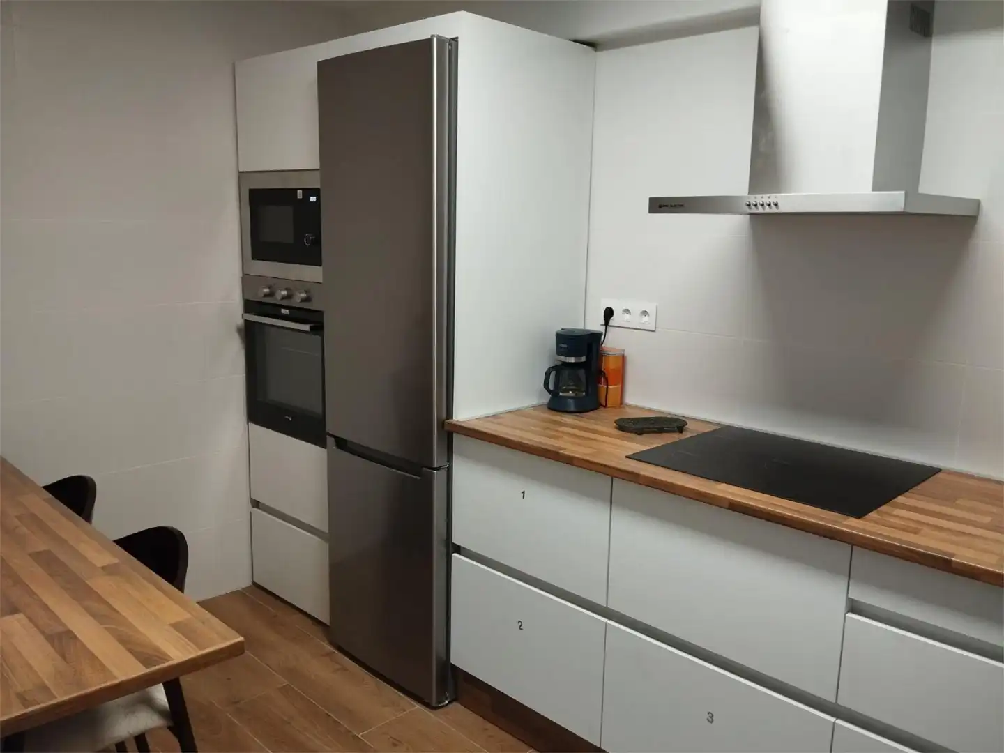 Habitación en Calle Mateos, 31, El Carmen Cocina de Piso para compartir en Murcia con Aire acondicionado, Calefacción y Amueblado