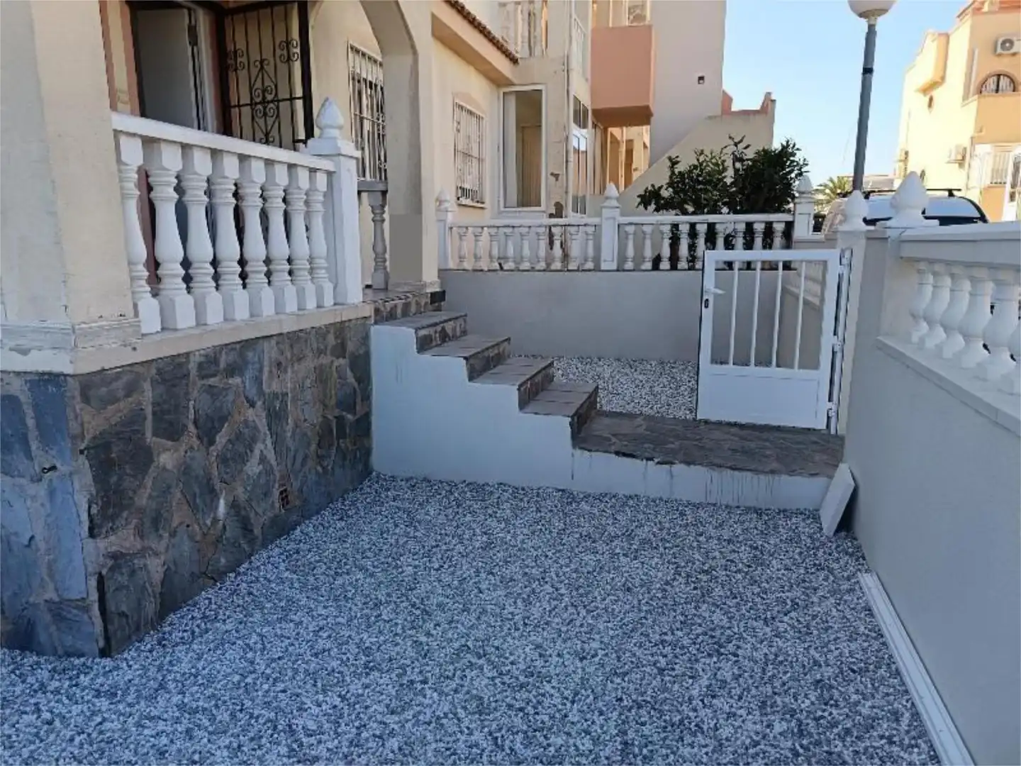 Casa o chalet en venta en Calle Mercurio, 7, La Florida Jardín de Casa o chalet en venta en Orihuela con Aire acondicionado, Terraza y Piscina