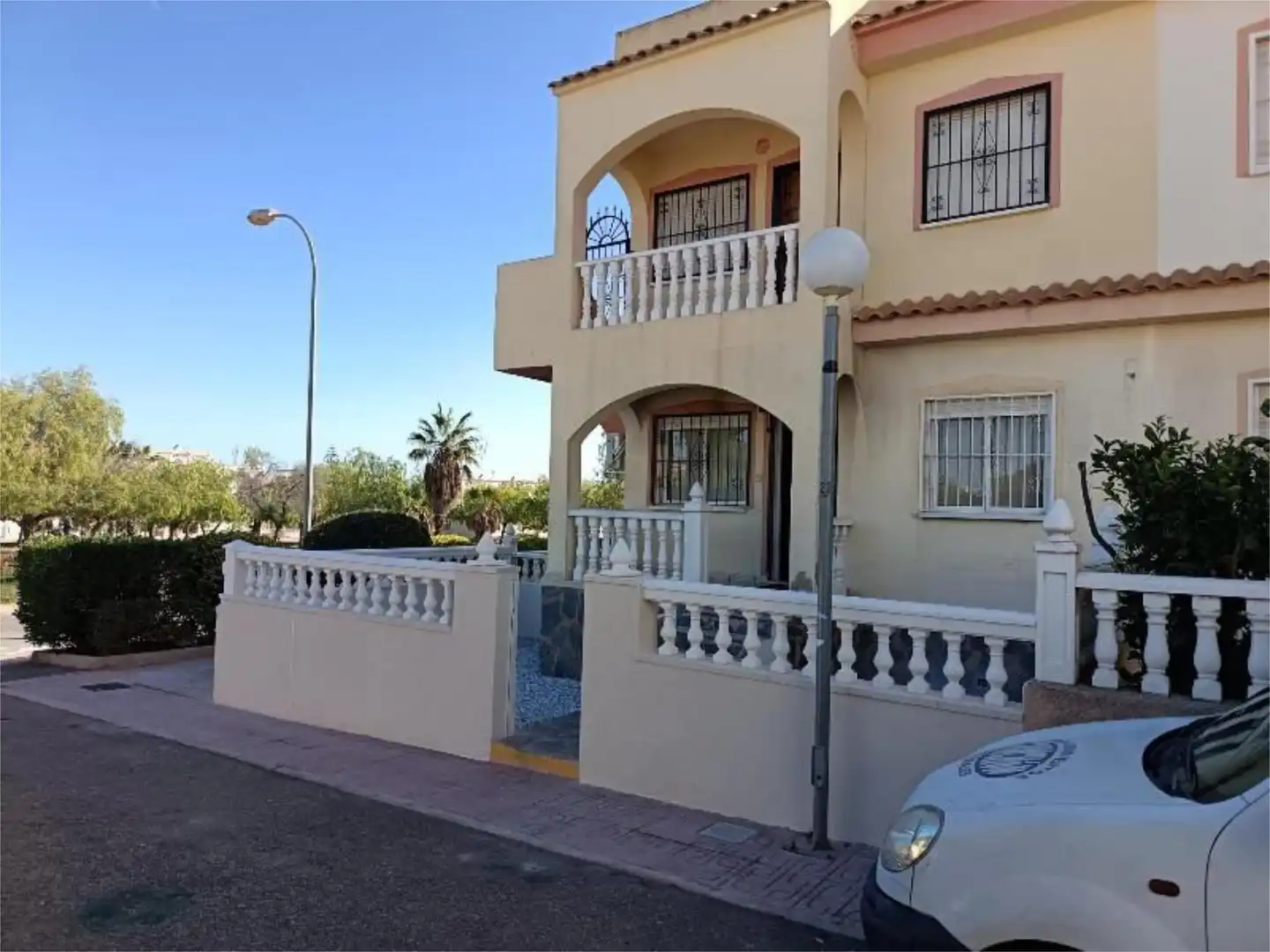 Casa o chalet en venta en Calle Mercurio, 7, La Florida Vista exterior de Casa o chalet en venta en Orihuela con Aire acondicionado, Terraza y Piscina