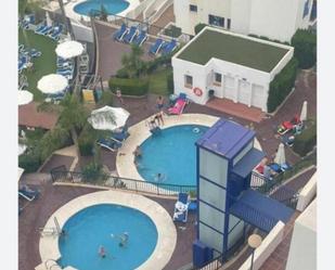 Piscina de Apartament de lloguer en Benalmádena amb Videoporter