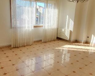 Bedroom of Flat for sale in Vigo   with Heating, Parquet flooring and Washing machine