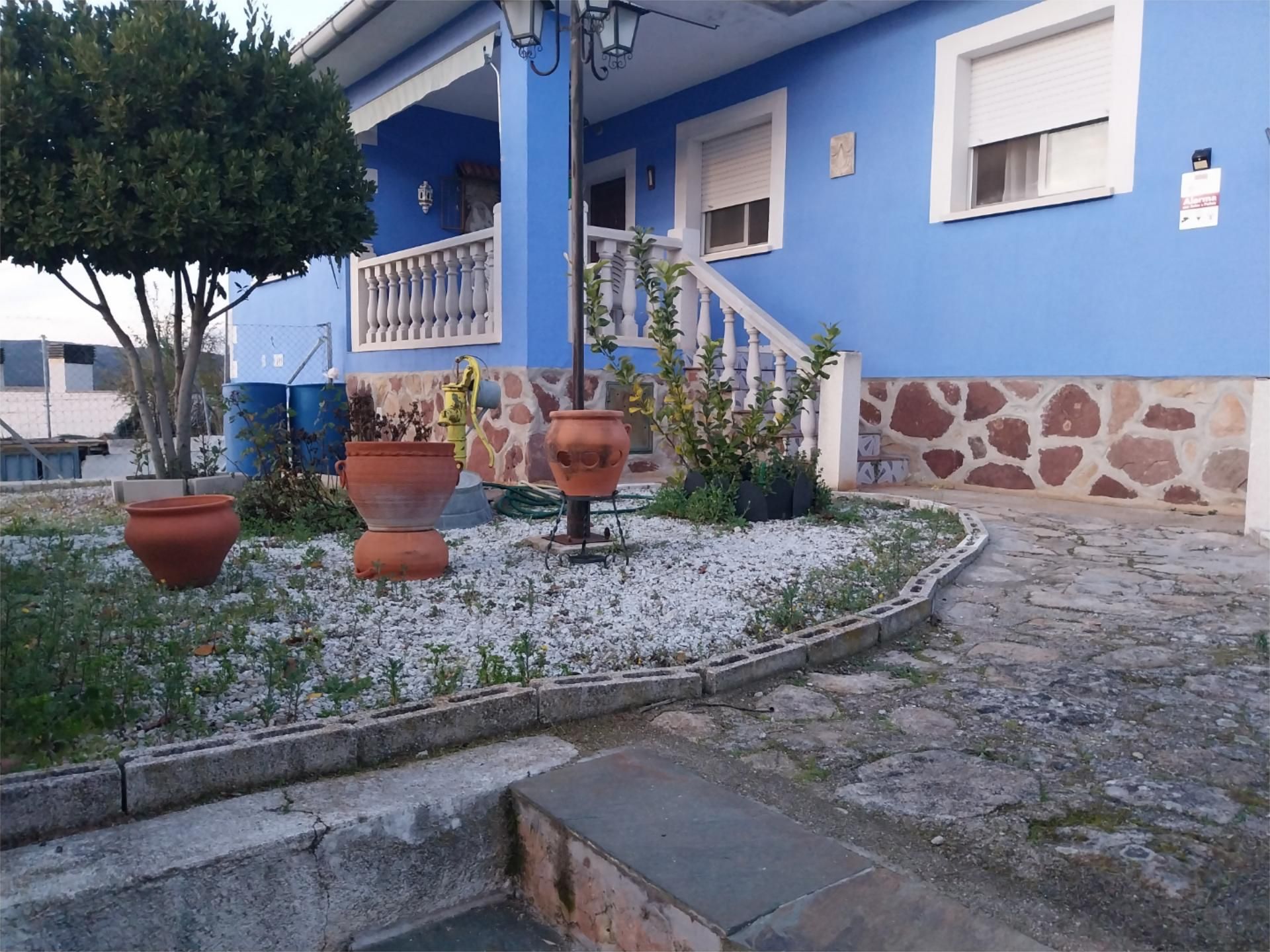 Exterior view of House or chalet for sale in Santa Cruz del Retamar  with Air Conditioner