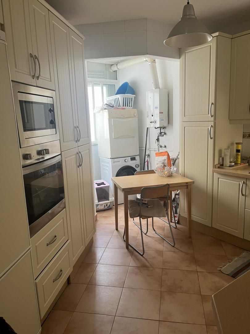 Kitchen of Flat to share in Montequinto  with Air Conditioner, Heating and Terrace
