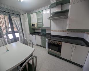 Kitchen of Flat to rent in Ponferrada