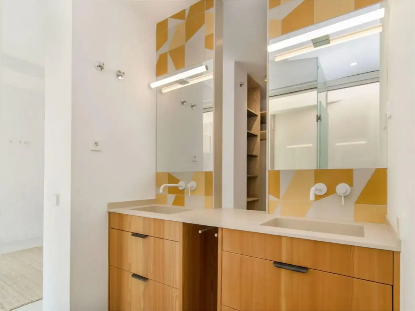 Houses for sale in Carrer Llobregat, 5, Mas Alba Bathroom of Houses for sale in Sant Pere de Ribes with Air Conditioner, Heating and Private garden