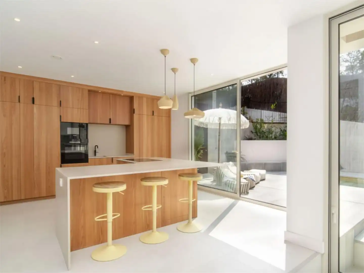 Houses for sale in Carrer Llobregat, 5, Mas Alba Kitchen of Houses for sale in Sant Pere de Ribes with Air Conditioner, Heating and Private garden