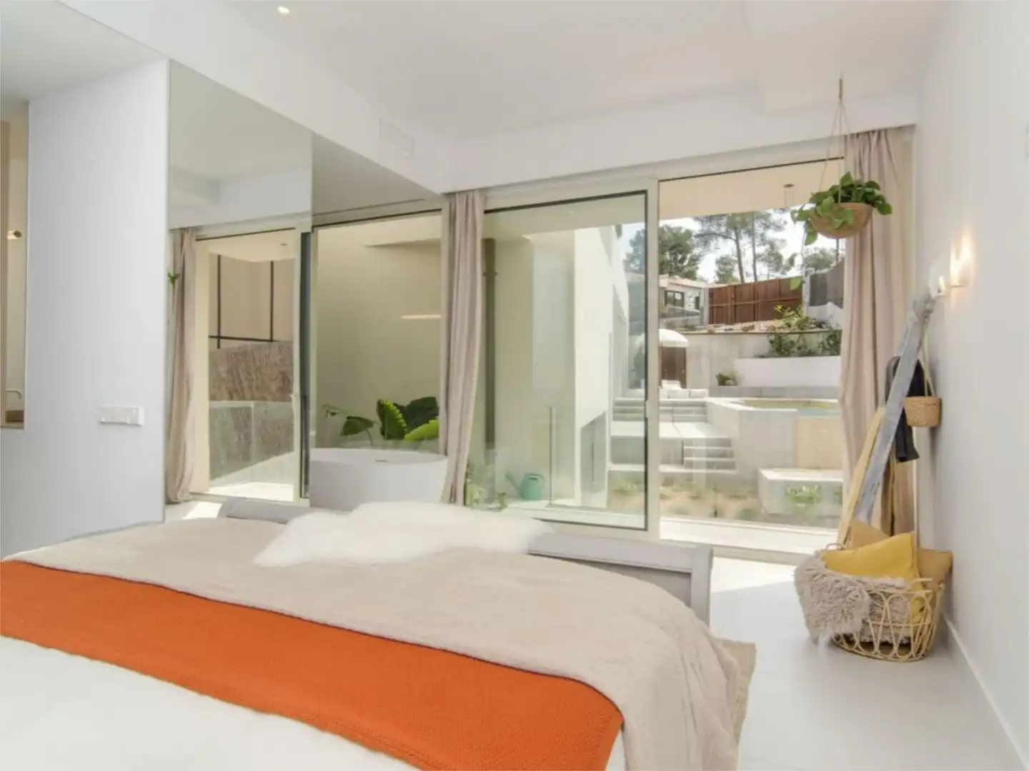 Houses for sale in Carrer Llobregat, 5, Mas Alba Bedroom of Houses for sale in Sant Pere de Ribes with Air Conditioner, Heating and Private garden