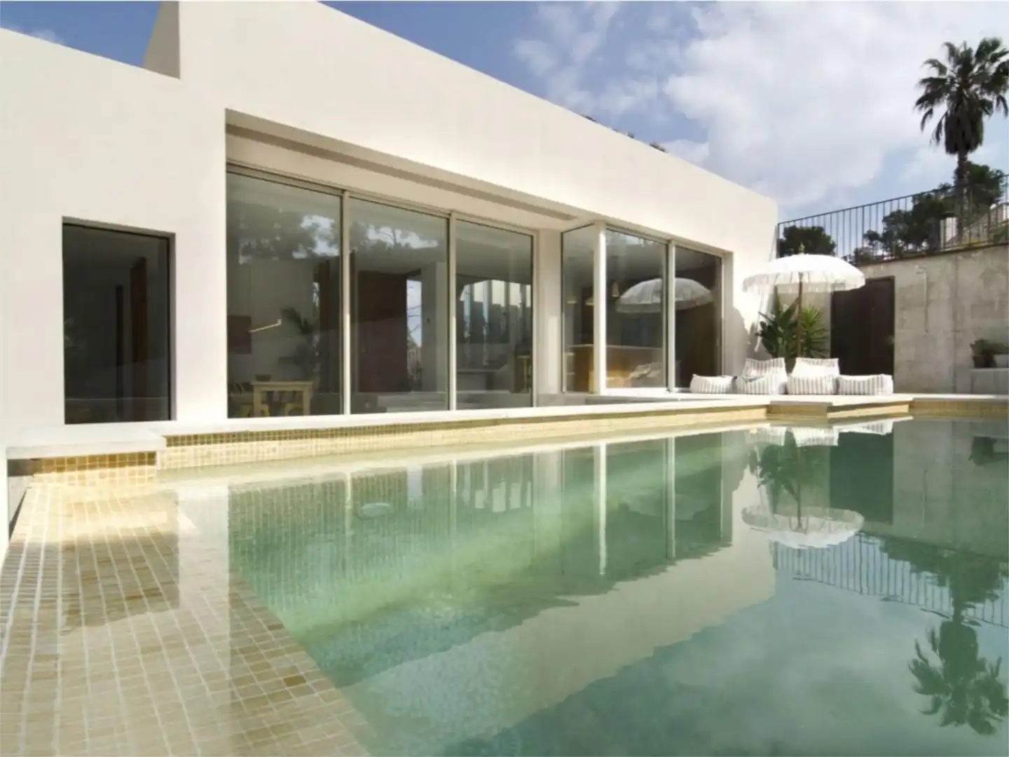 Houses for sale in Carrer Llobregat, 5, Mas Alba Swimming pool of Houses for sale in Sant Pere de Ribes with Air Conditioner, Heating and Private garden