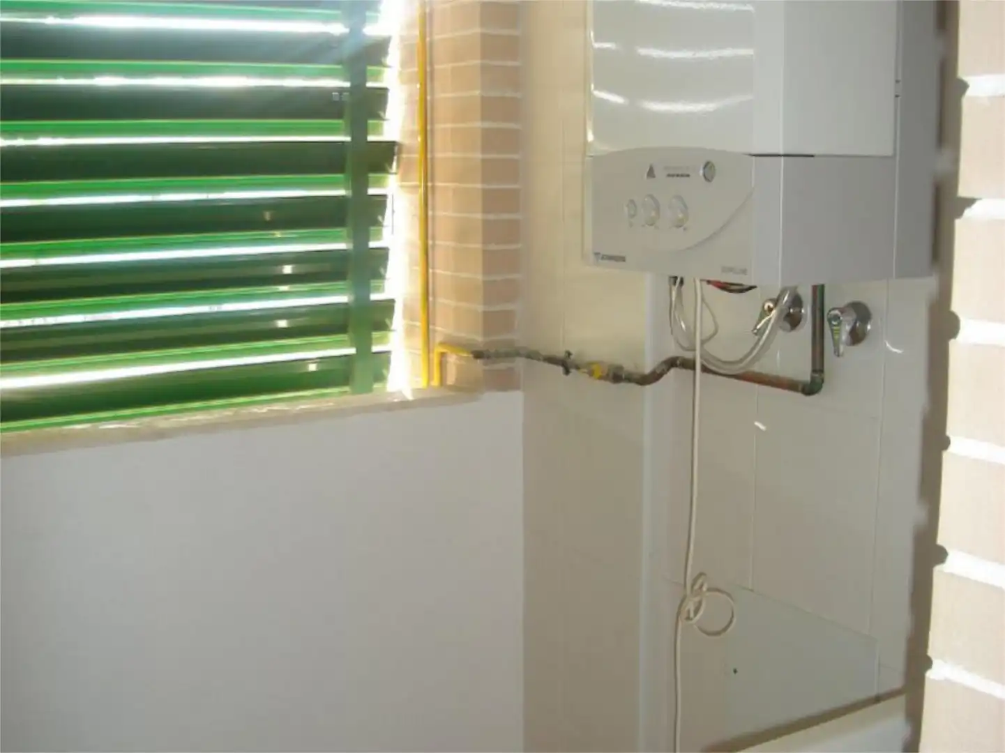 Wohnung zum Verkauf in Calle Moraleda, 2, Huétor Vega Badezimmer von Wohnung zum Verkauf in Huétor Vega mit Heizung, Privatgarten und Parkett