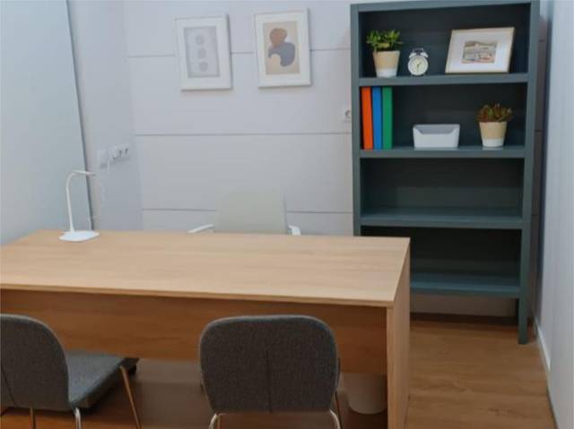 Oficina en Alquiler en Carrer de Cervantes, 73 en Centre