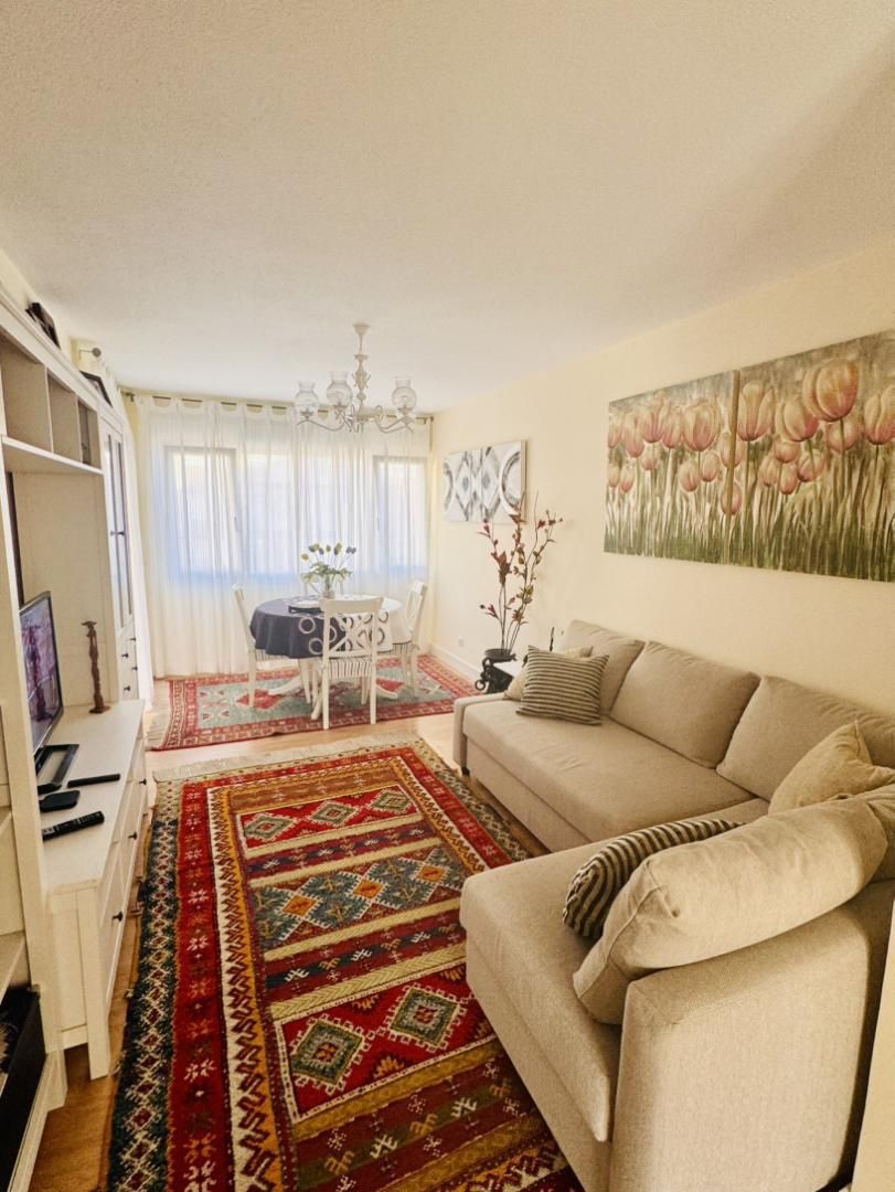 Living room of Flat for sale in Laredo  with Private garden, Parquet flooring and Furnished