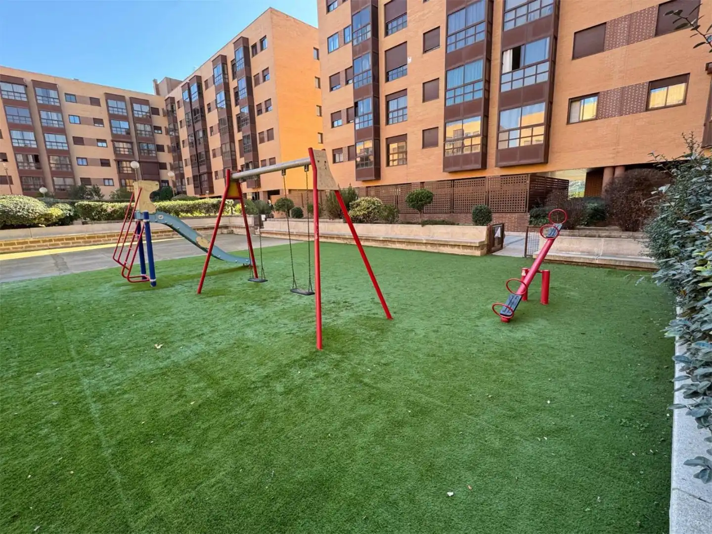 Pis de lloguer a Calle de Pirra, 44, Rejas Aparcament de Pis de lloguer en Madrid Capital amb Aire condicionat i Piscina