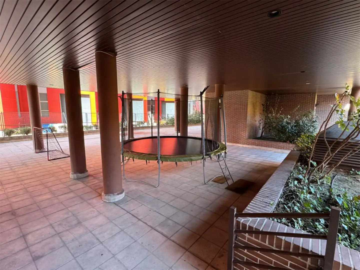 Pis de lloguer a Calle de Pirra, 44, Rejas Terrassa de Pis de lloguer en Madrid Capital amb Aire condicionat i Piscina