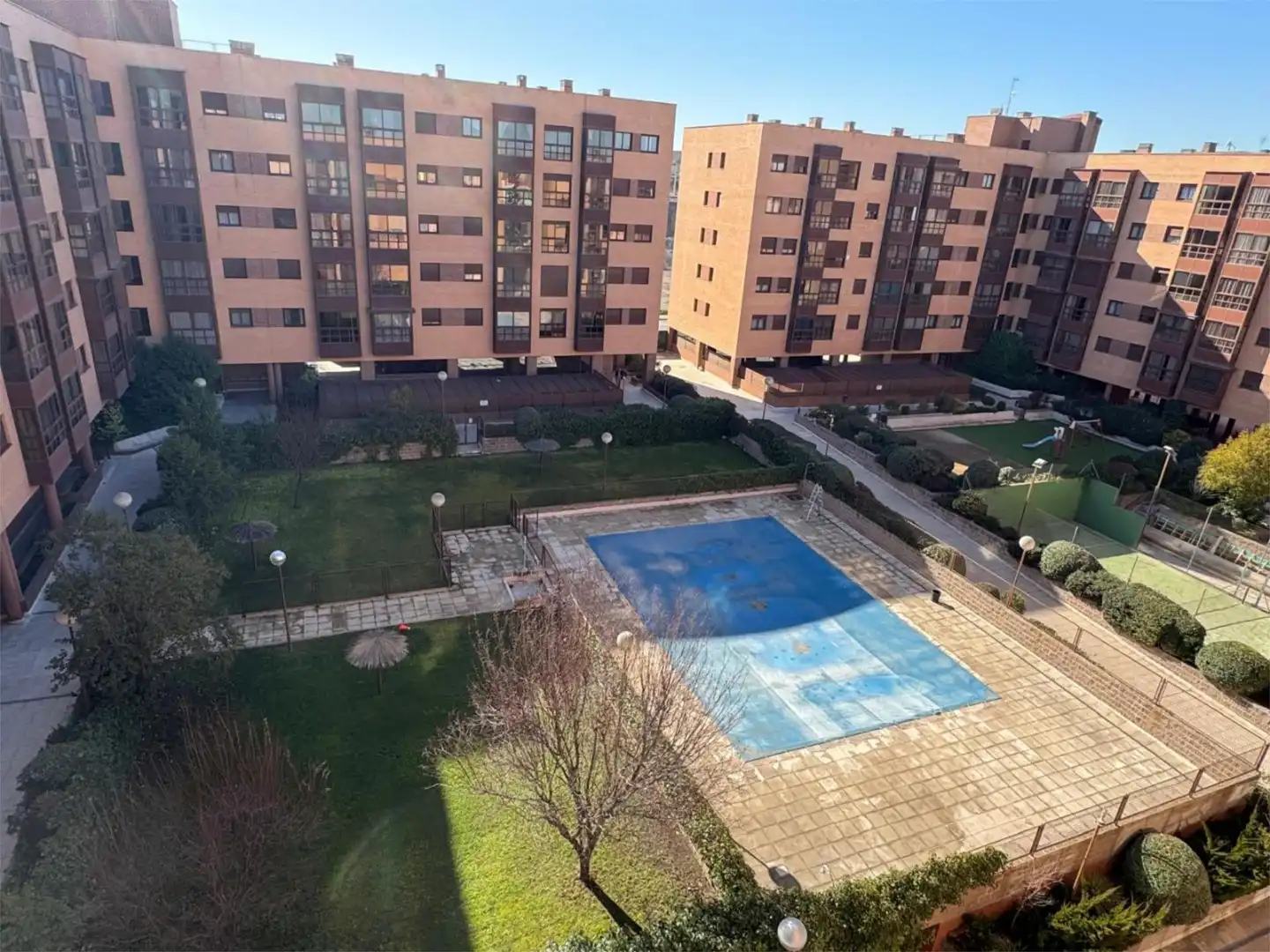 Pis de lloguer a Calle de Pirra, 44, Rejas Piscina de Pis de lloguer en Madrid Capital amb Aire condicionat i Piscina